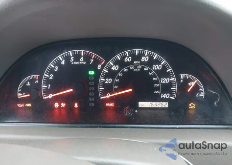 2005 Toyota Camry Le V6 z USA, uszkodzony, nr VIN 4T1BF32K55U105670